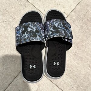 NWOT Under Armour Black Slide Sandals
